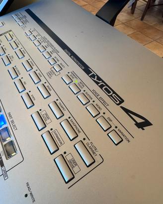 Yamaha Tyros 4  tastiera arranger workstation