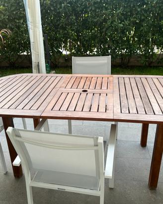 Tavolo da giardino in legno allungabile – esterno