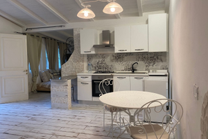 Mini appartamento con piscina