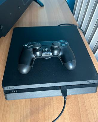 Console ps4+controller+aim controller +5 giochi