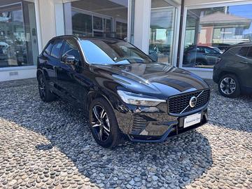VOLVO XC60 B4 (d) AWD automatico Plus Dark