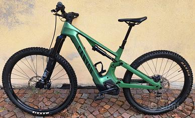 Canyon Spectral:ON CF 8 Carbon Shimano XT 2023