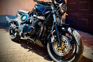 Kawasaki ZR7 cafè racer