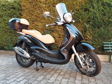 Scooter Beverly Tourer 300ie
