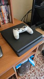 PlayStation PS4 Slim