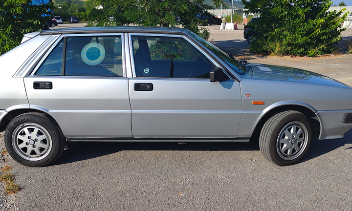 Lancia Delta GT i.e