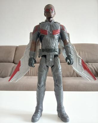 Action Figure Falcon