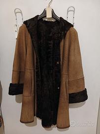 cappotto di montone e astrakan
