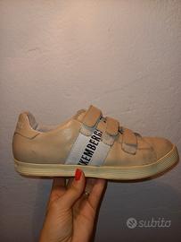 scarpa bassa con velcro n 35 