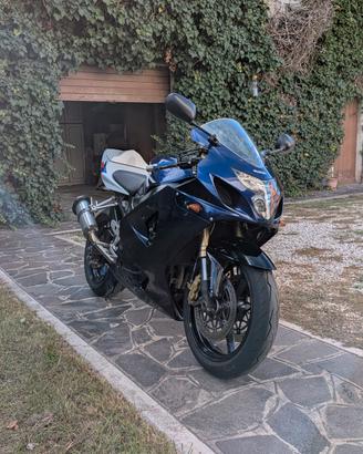 SUZUKI GSX-R600 2004 
