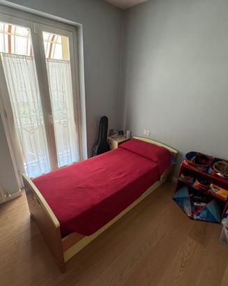 Armadio, letto  comodino