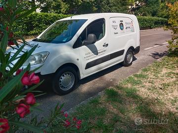 Peugeot Partner 1.6 HDi 90 CV – 2 Posti Autocarro