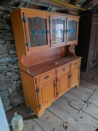 Credenza stile tirolese 