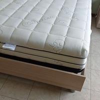 Materasso matrimoniale  160x190 + rete a doghe