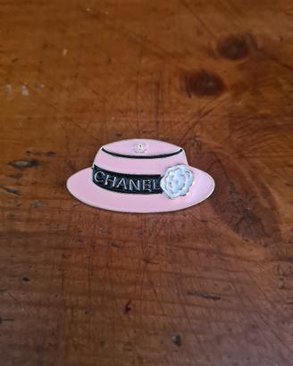 Chanel spilla da donna. 