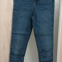 Pantaloni jeans