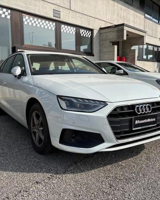 AUDI A4 Avant 30 TDI/136 CV S tronic