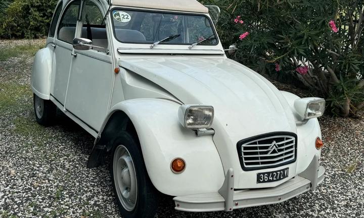 Citroen 2 CV AZ-KB storica anno 1977