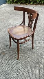 Sedia in legno massiccio vintage restaurata