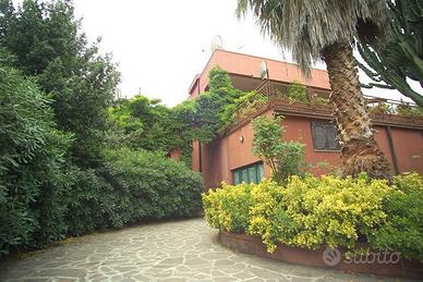 Villa panoramica divisibile a Baida