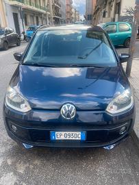 VOLKSWAGEN  UP  1000,