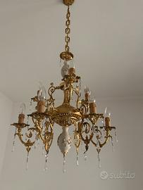 Lampadario d’epoca in finto oro