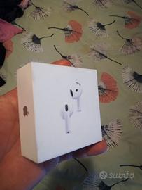 Apple AirPods 4 anc con cancellazione rumore