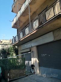 CZ, Sant'Elia, negozio fronte strada