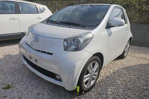 TOYOTA IQ 1,3 EXECUTIVE