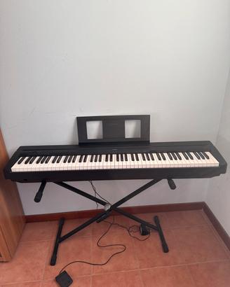 Piano Yamaha elettronica +supporto