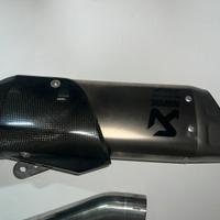 Scarico akrapovic per yamaha R1 dal 2015 al 2026