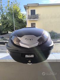Bauletto GiVi con piastra Monokey (marchio reg.)