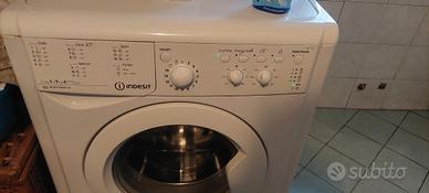 Lavatrice Indesit7kg A+++perfettamente funzionante