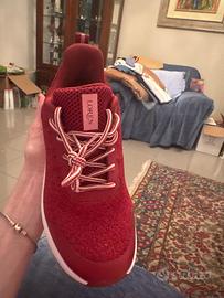 Scarpe  NUOVE sia da ginnastica che da cambiasi. N