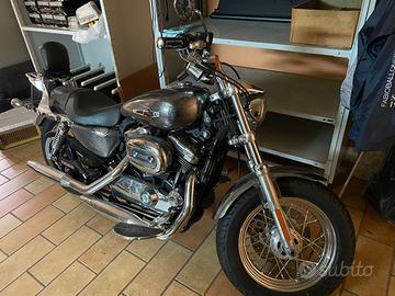 Harley Davidson 1200 Custom (XL1200C) 2012