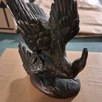 Bronzo 'Aquila con preda'  scultore SANTINI.