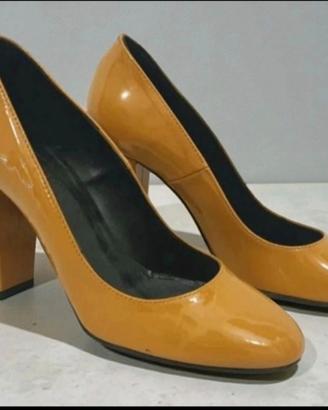 Décolleté donna in vernice color cammello – n. 37