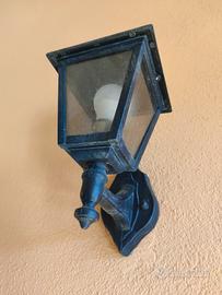Due lampade da esterno 