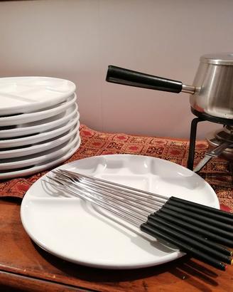 PIATTI per FONDUTA + fornello, tegame, posate 
