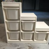 MOBILE CON CONTENITORI