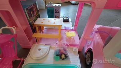 camper Barbie con accessori 