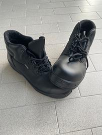 Scarpe antinfortunistiche nuove