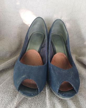 Scarpe con tacco basso