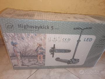 Monopattino Highwaykick 5 LED

