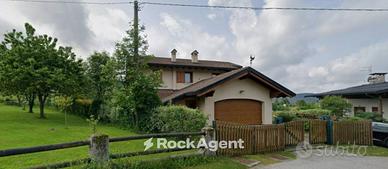 VILLA SINGOLA IN ZONA ESCLUSIVA AD ASIAGO- GOLF CL