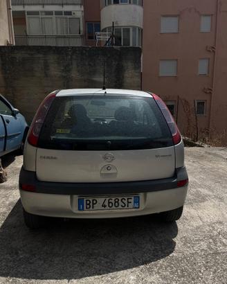 opel corsa 2003 1.0 benzina
