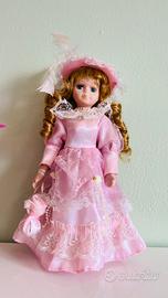 Bambola in porcellana