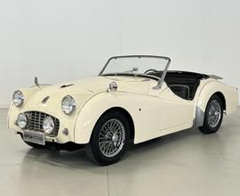 TRIUMPH TR3 Small Mouth *hard top*