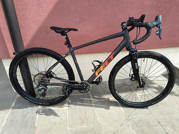 Bici Gravel Felt Broam 60 tg. M  custom

Custom

M