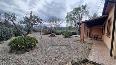 Rustico / Casale di 195 m² con più di 5 locali a M